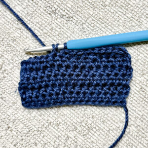 average row height with golden loop for crochet gauge